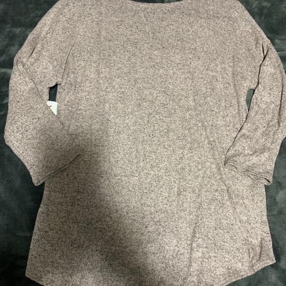 Green envelope tee - Picture 4 of 4